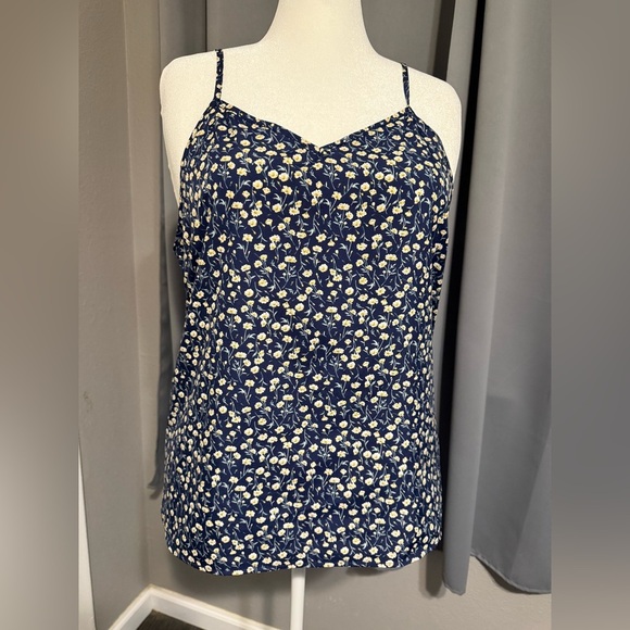 Plus Size 2X Navy Floral Spaghetti Strap
Tank Top - Picture 2 of 7